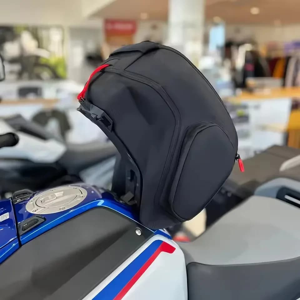 Accessoires de moto R1300GS AdventureFairing, sacs de capot — photo 3