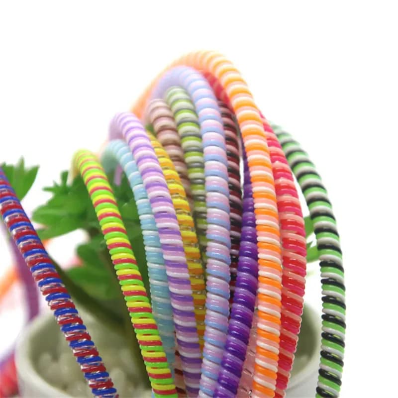 Protecteur de câble de chargeur en spirale coloré de 1.4M