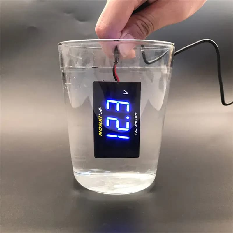 Voltmètre de compteur de moto, température de l'eau