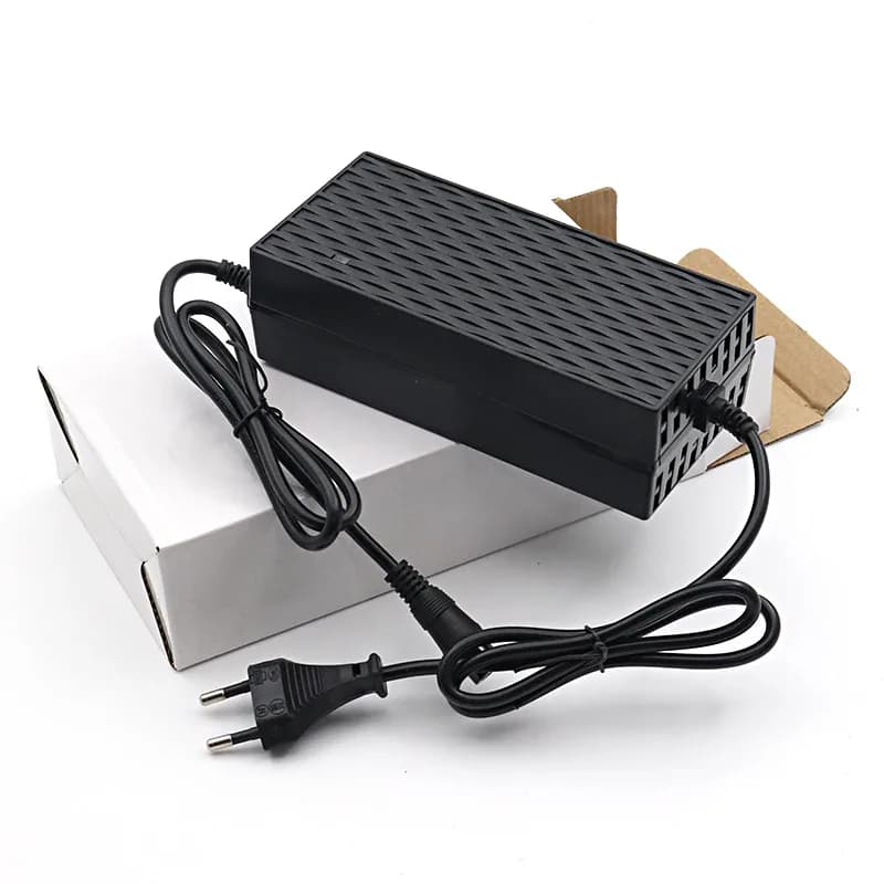 Chargeur universel de batterie au Lithium pour vélo