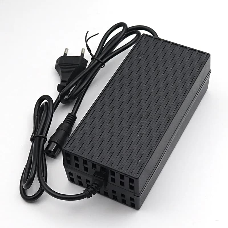Chargeur universel de batterie au Lithium pour vélo
