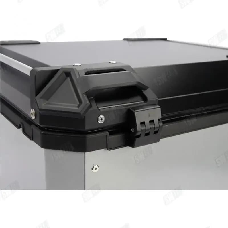 Protection d'angle en alliage d'aluminium pour top case — photo 4