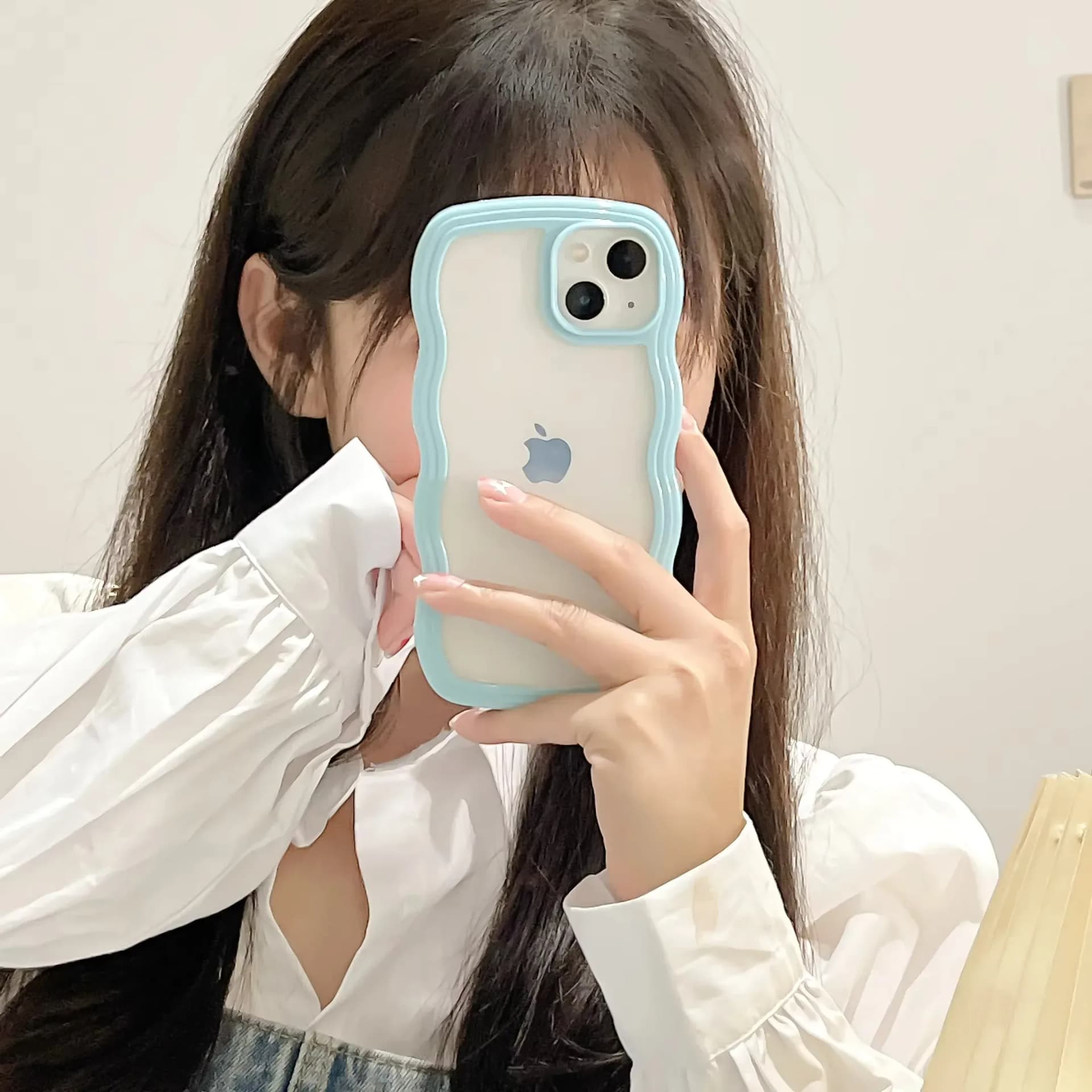 Coque transparente ondulée bouclée à la mode pour iPhone 16